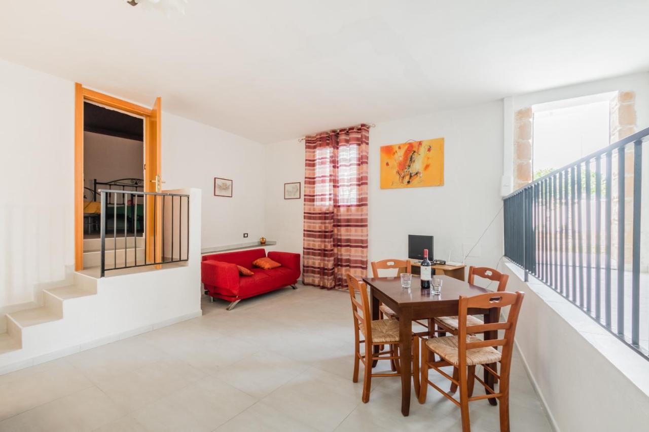 Terre Di Mare Near The Sandy Beach With Pool, Parking & Wifi Fontane Bianche Kültér fotó